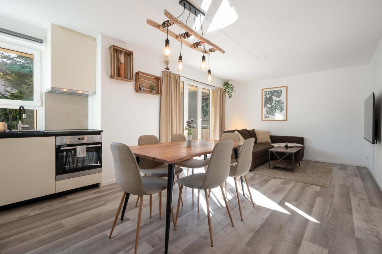 Moderne Wohnung Mit Parkplatz Ostermundigen エクステリア 写真