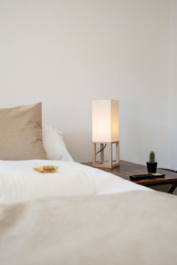 Moderne Wohnung Mit Parkplatz Ostermundigen エクステリア 写真